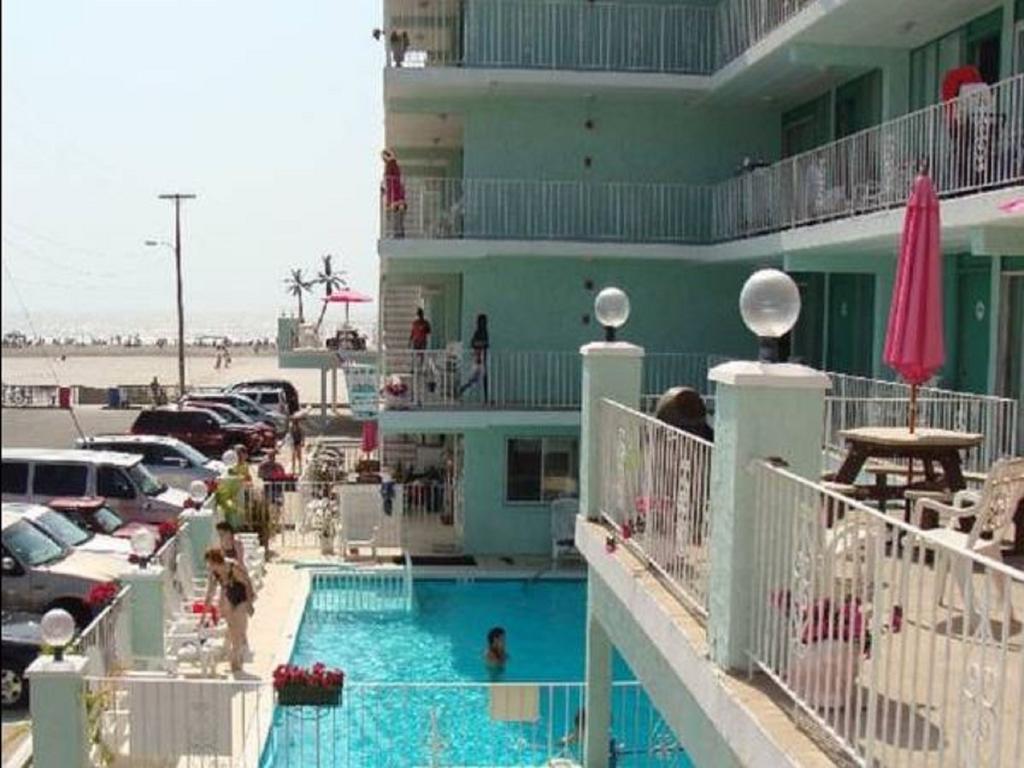 Four Winds Condo Motel ワイルドウッド・クレスト 部屋 写真