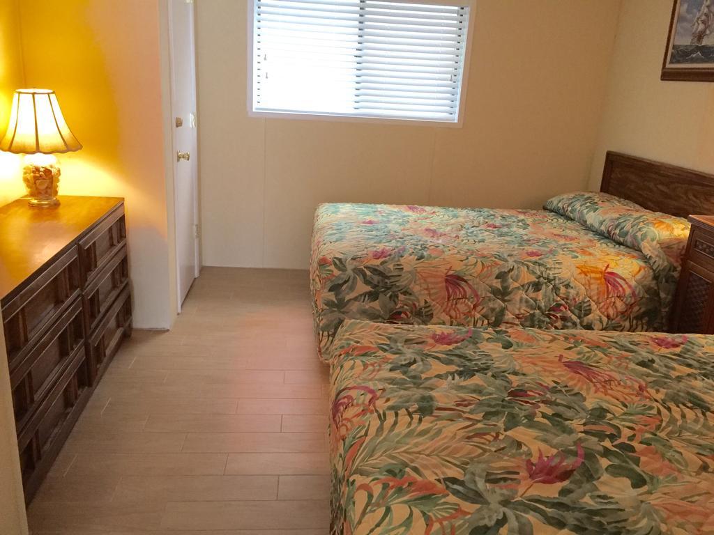 Four Winds Condo Motel ワイルドウッド・クレスト エクステリア 写真