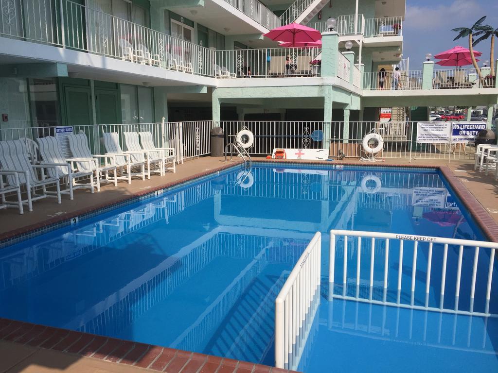 Four Winds Condo Motel ワイルドウッド・クレスト エクステリア 写真