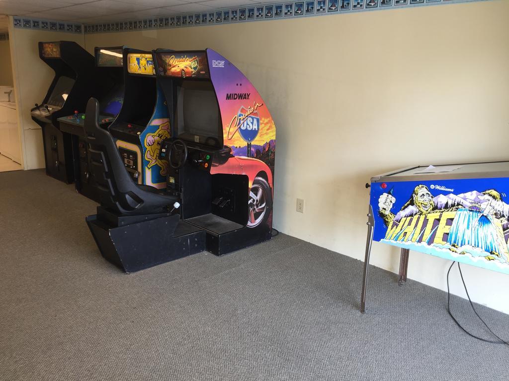Four Winds Condo Motel ワイルドウッド・クレスト エクステリア 写真