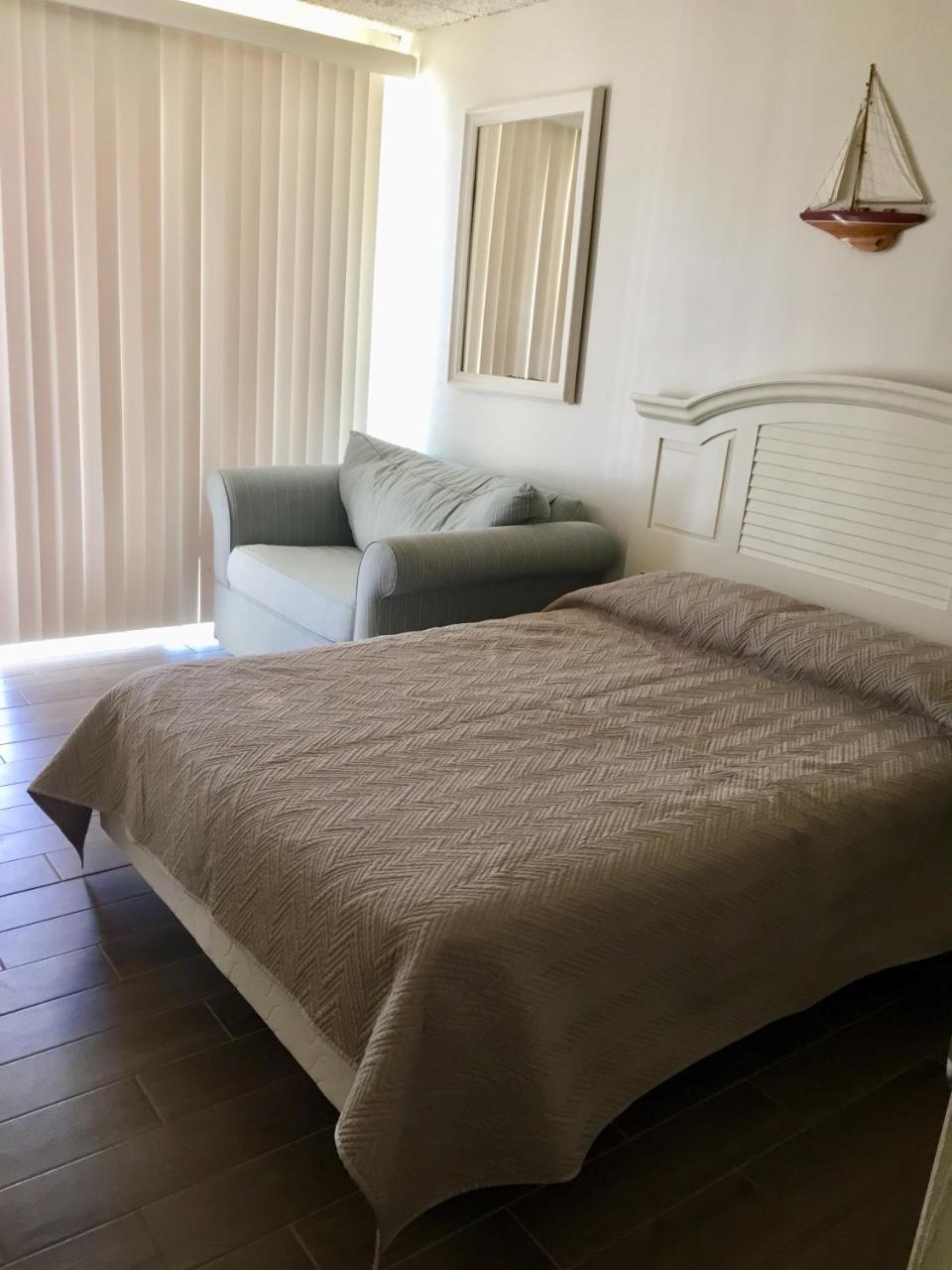 Four Winds Condo Motel ワイルドウッド・クレスト エクステリア 写真