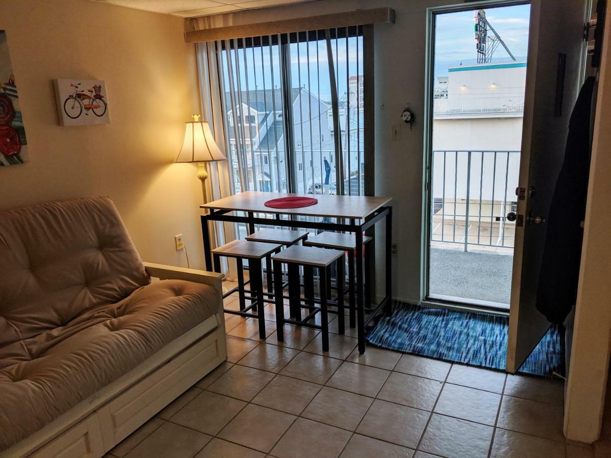 Four Winds Condo Motel ワイルドウッド・クレスト エクステリア 写真
