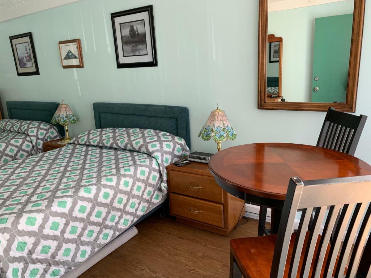 Four Winds Condo Motel ワイルドウッド・クレスト エクステリア 写真